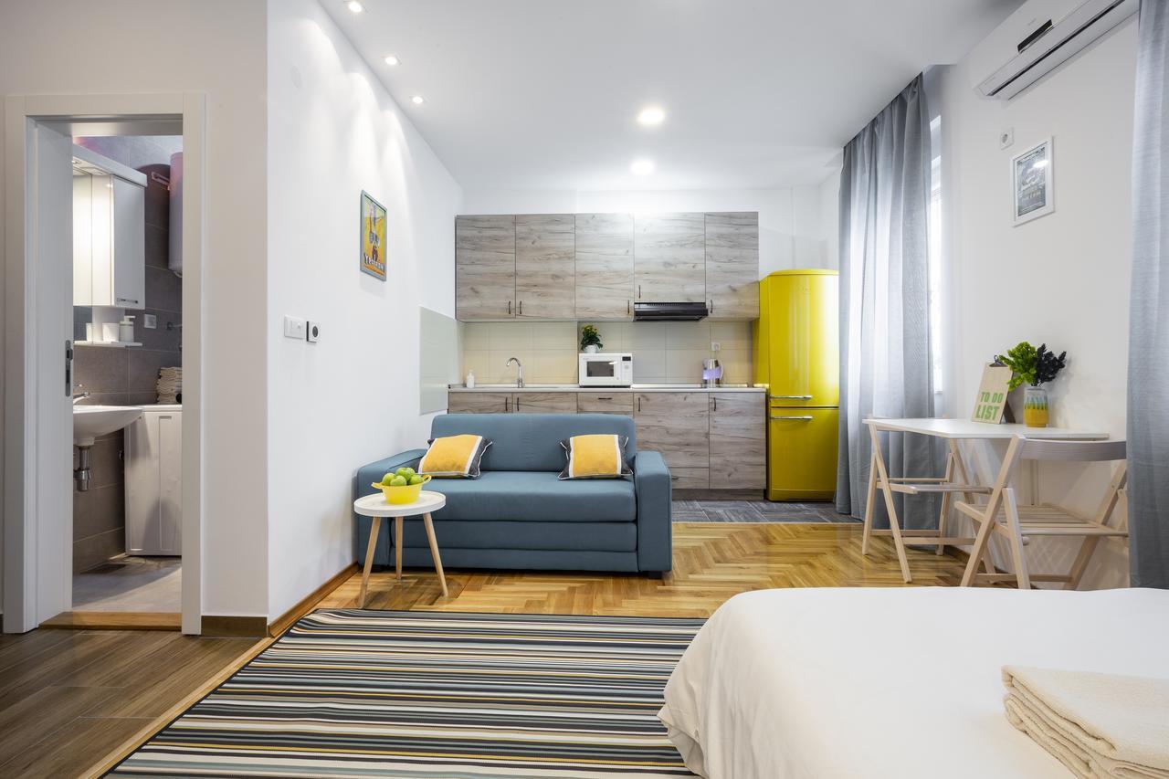 Giallo Apartment - Free Private Parking Újvidék Kültér fotó